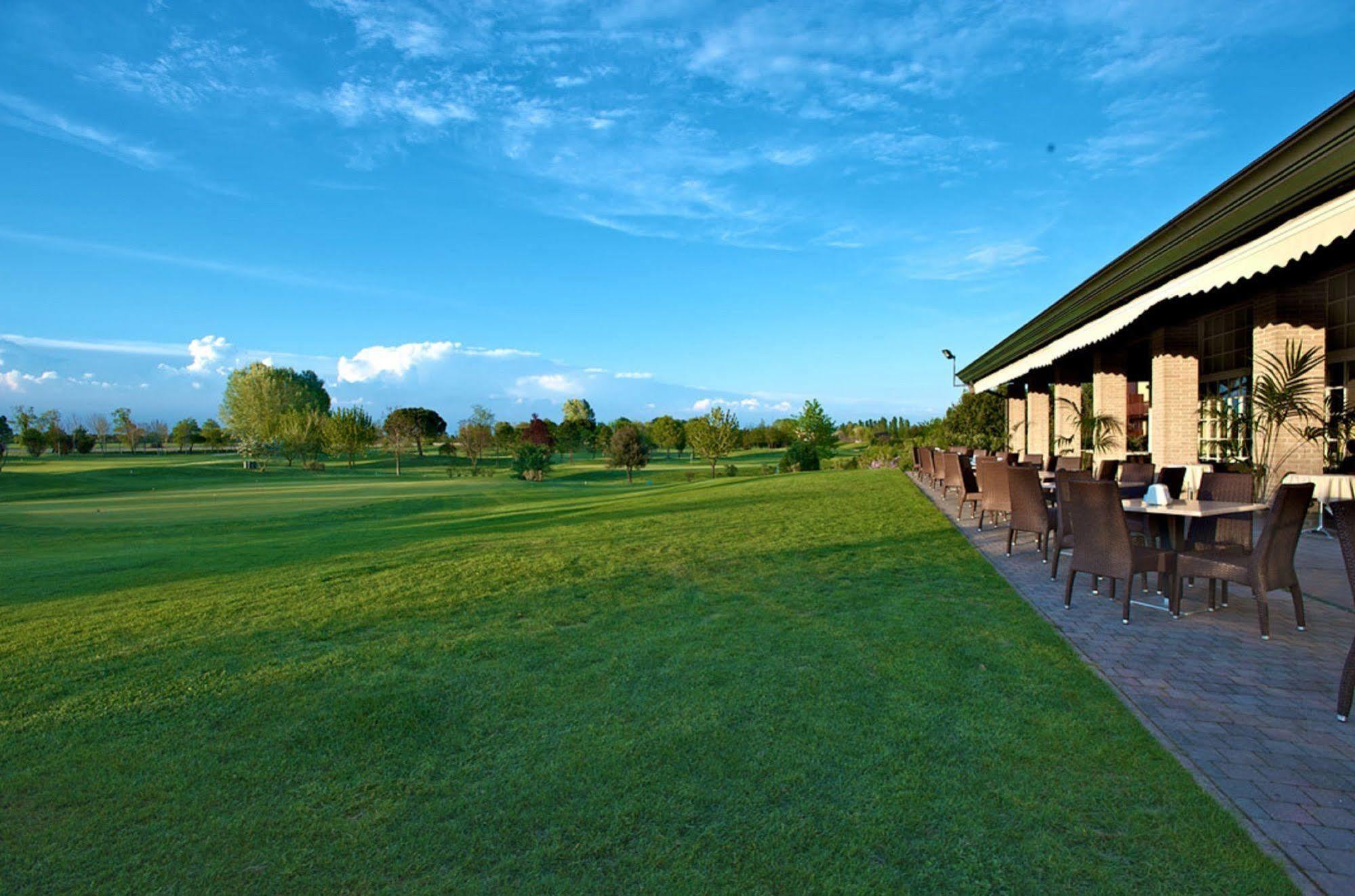 Hotel Golf 3*