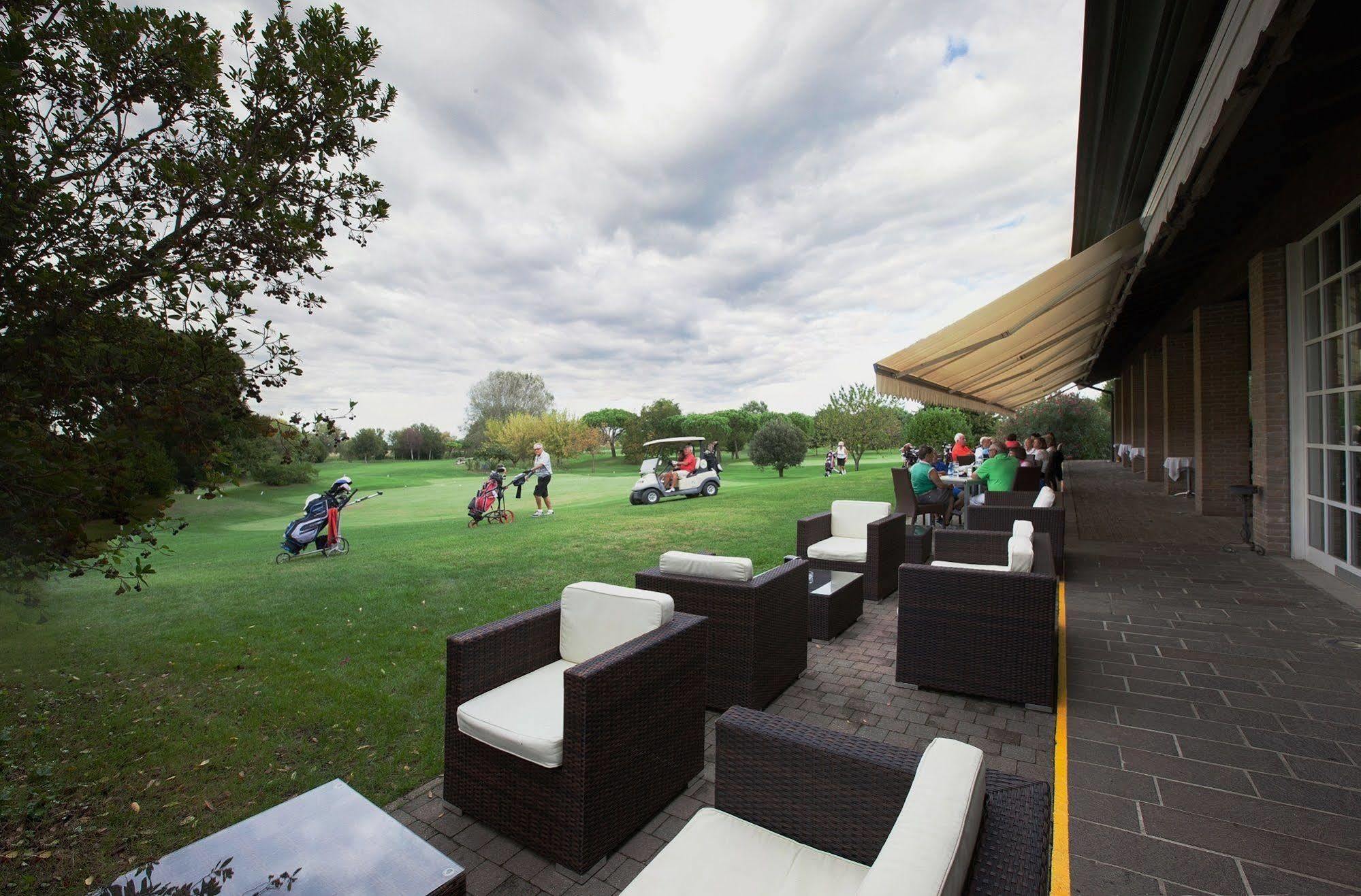 Hotel Golf 3*